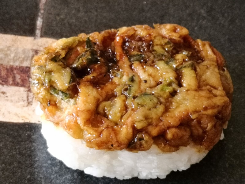 ローソンストア100のかき揚げおにぎり