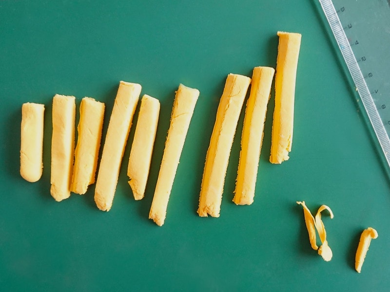 おうちでハンバーガー屋さんごっこ 軽量紙粘土工作