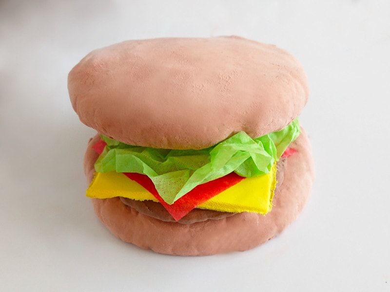 おうちでハンバーガー屋さんごっこ 軽量紙粘土工作のハンバーガー