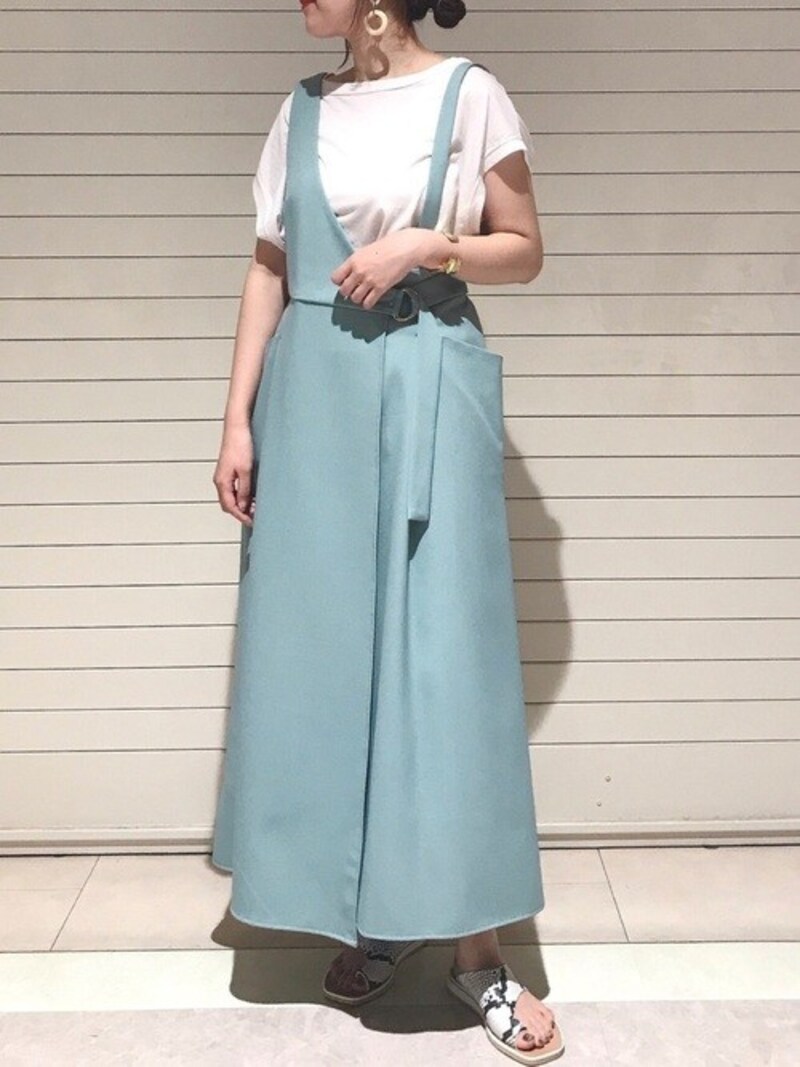 今年らしさ抜群なファビオルスコーニの旬サンダル　出典：WEAR