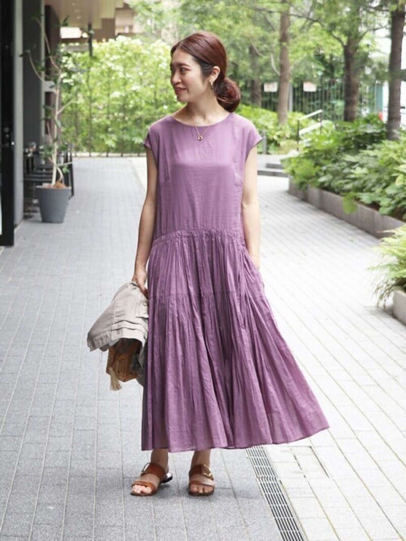 切り替えが入っているものは上過ぎないものを。胸下すぐは避けたほうが無難 出典:WEAR