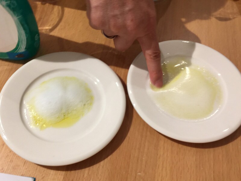 洗剤と油の化学実験