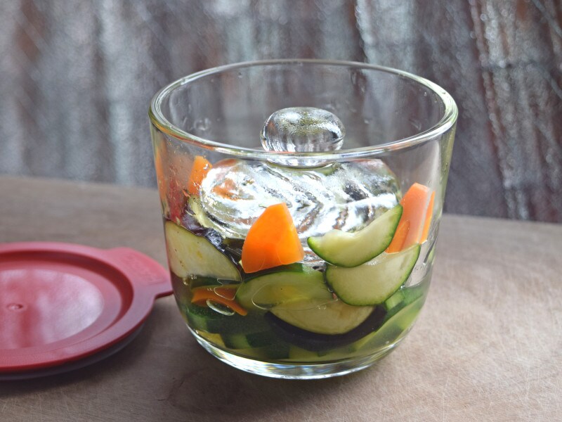 ガラスの一夜漬け器