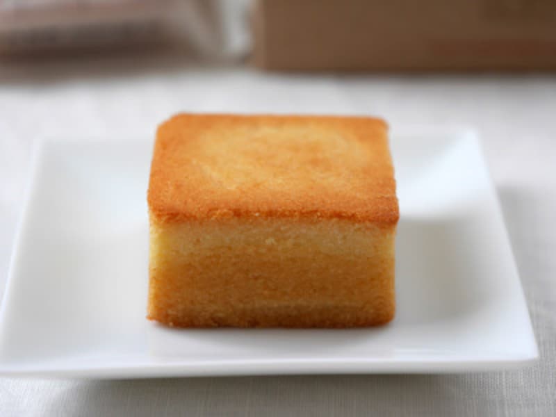 横浜中華街のお土産に 重慶飯店の パイナップルケーキ はサクサク食感がおいしい 横浜の観光 旅行 All About 横浜中華街のお土産に 重慶飯店の パイナップルケーキ はサクサク食感がおいしい 横浜の観光 旅行 All About