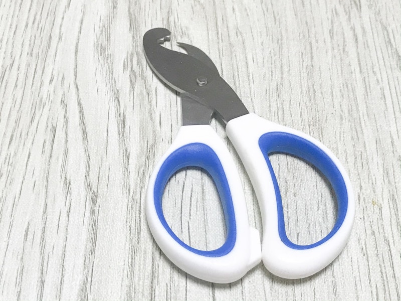 100円ショップ　便利グッズ分別ハサミ