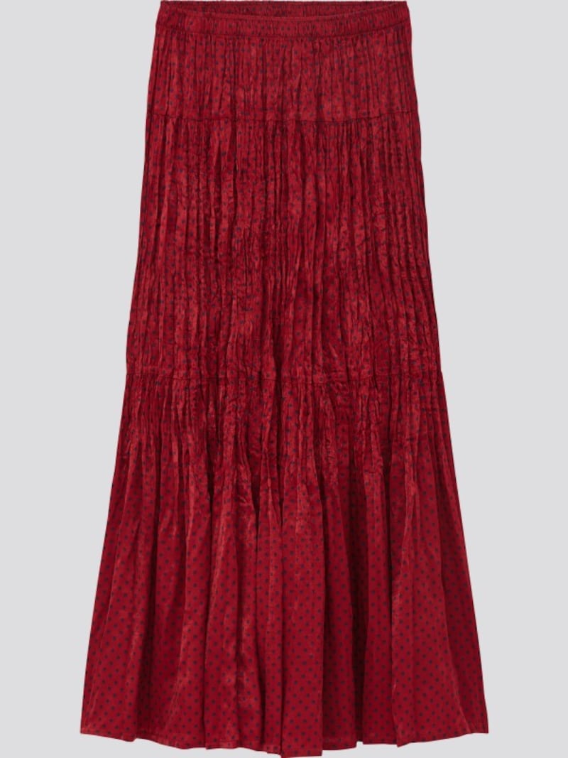 ユニクロ ツイストプリーツロングスカート 2990円(税抜)