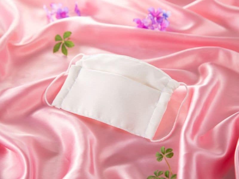 KI-NU-BA-RAシルクマスク