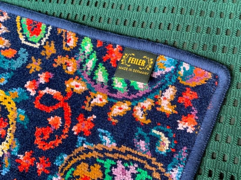 シュニール織の「FEILER(フェイラー)」ハンカチタオル