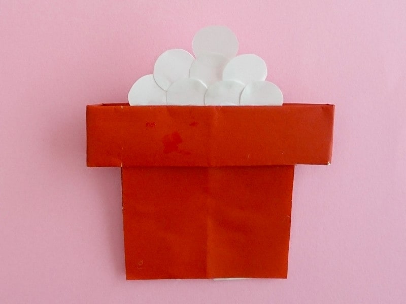 お月見 折り紙 リース　うさぎ　すすき　団子　三宝　三方　作り方　手作り　折り方折り紙お月見リースの三方の折り方