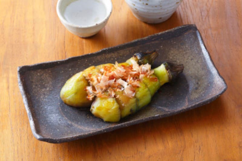 茄子料理の定番！焼きナスはお酒もすすむ