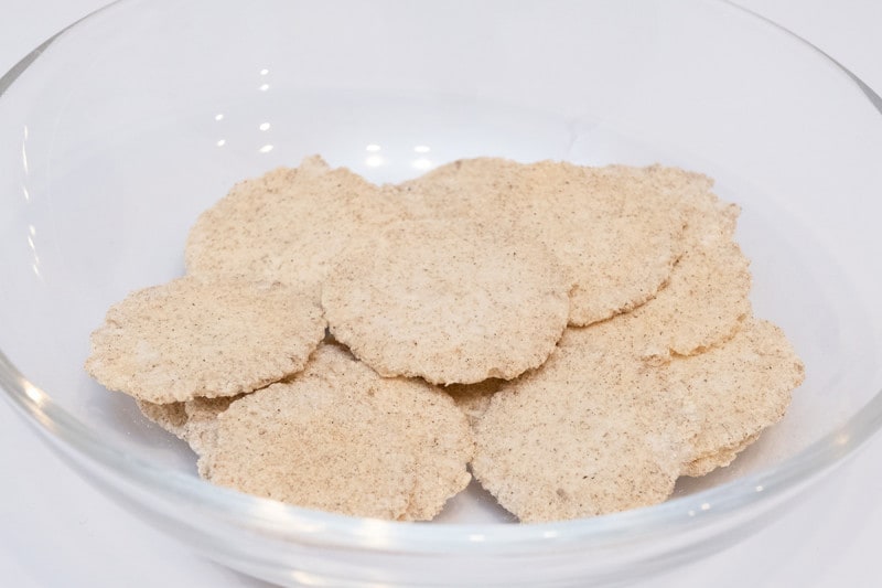 無印良品のコオロギせんべい