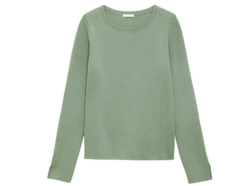 GU  リブパールスリーブセーター  1990円(税抜)
