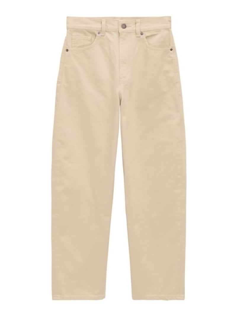 GU コクーンシルエットジーンズ 2490円(税抜)