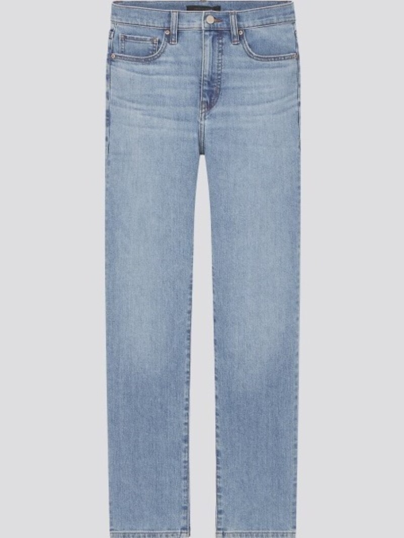 ユニクロ スリムストレートハイライズジーンズ 3990円(税抜)