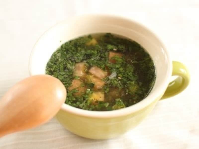 モロヘイヤとトマトのスープ
