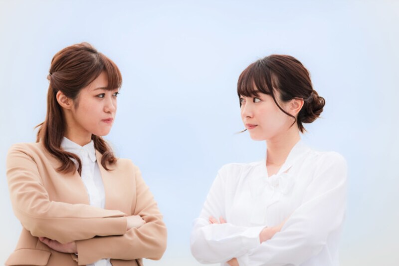 寝取る女