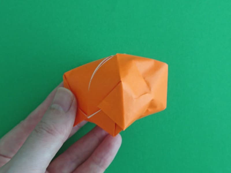折り紙で作る立体かぼちゃオバケ