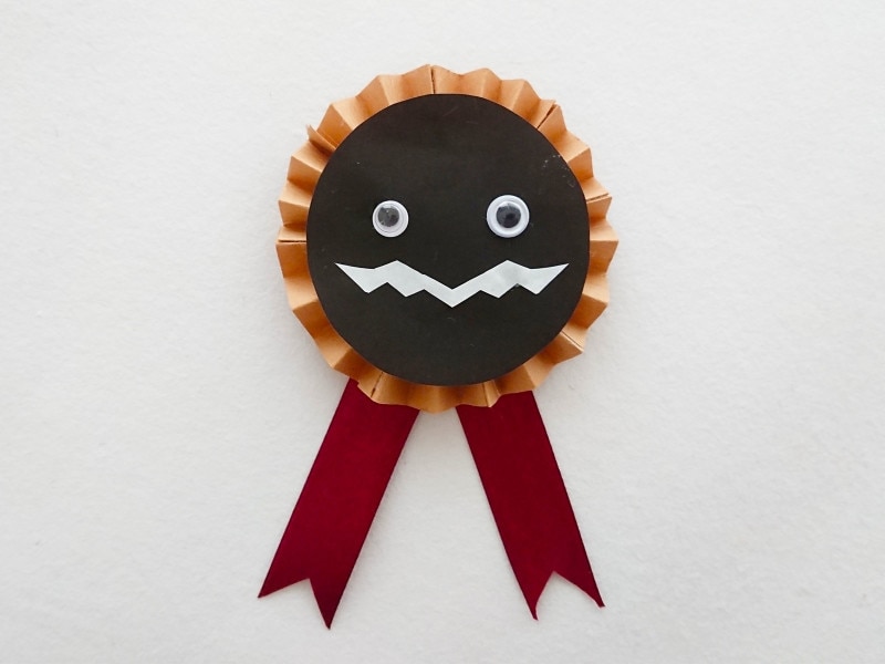 ペーパーファンのハロウィンオーナメントを手作り,ロゼッタ