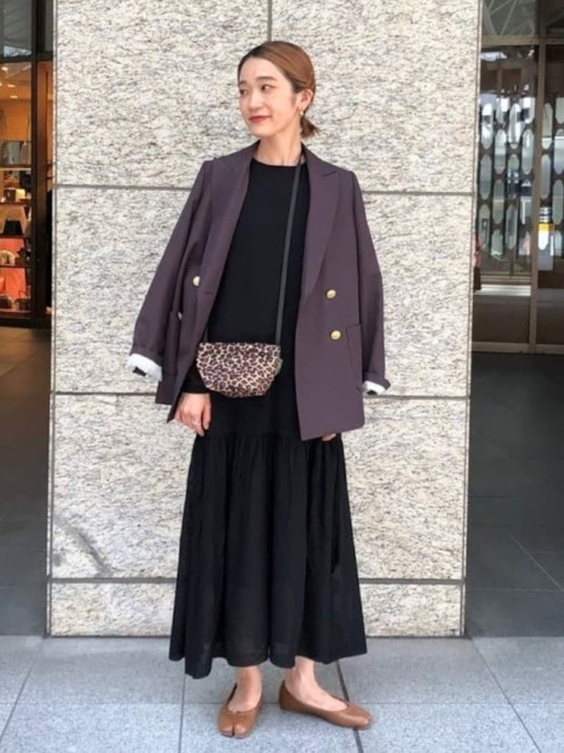 ヒップにかかるような長めの丈感がポイント 出典:WEAR