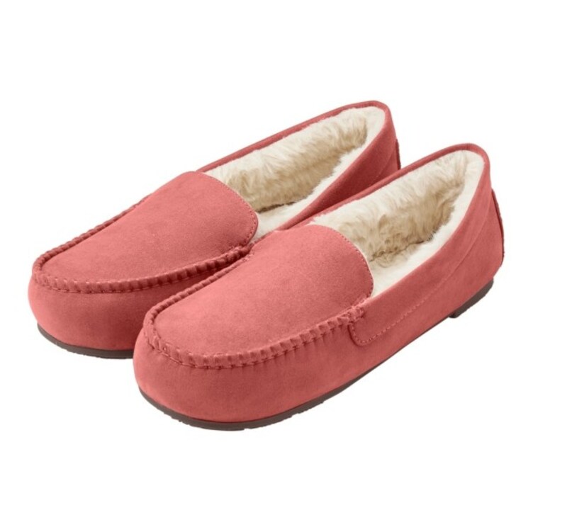 コーデのポイントになるピンクも可愛い!