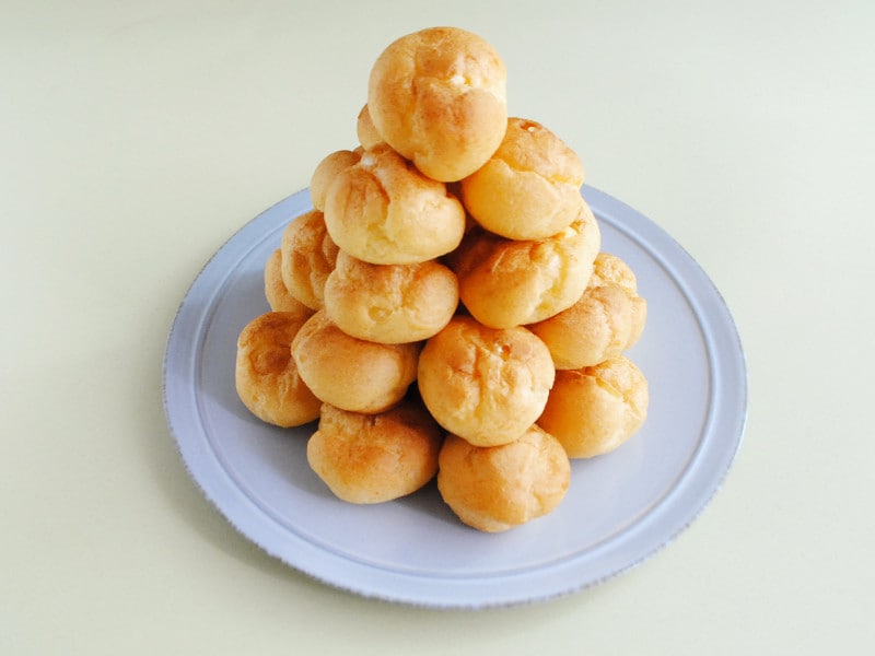 コンビニスイーツで即席バースデーケーキ