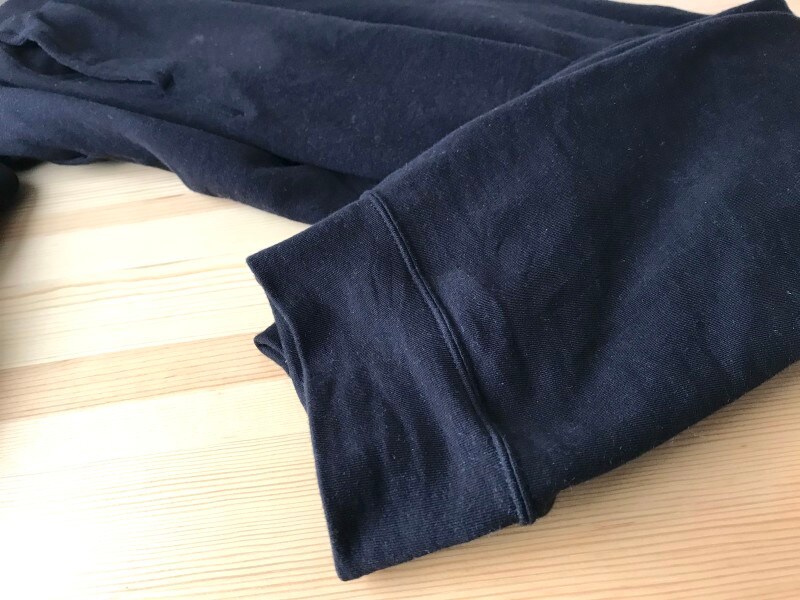 ゆったりしたリブのため、寝るときもストレスにならない