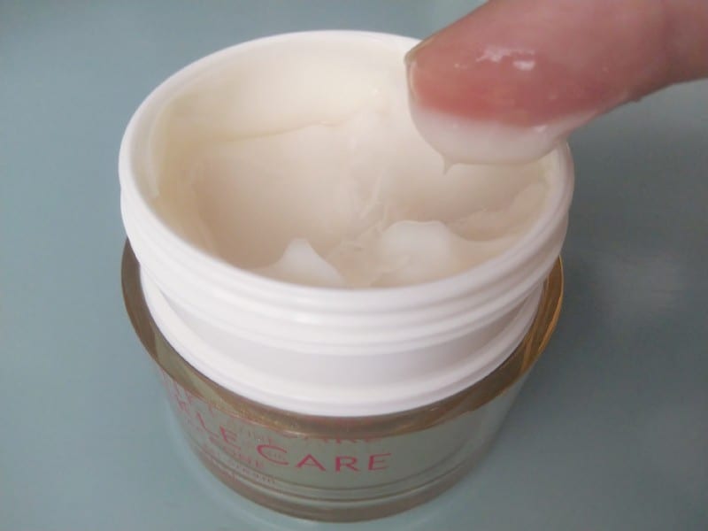 るおいがギュッとつまった、こっくり重めのテクスチャー