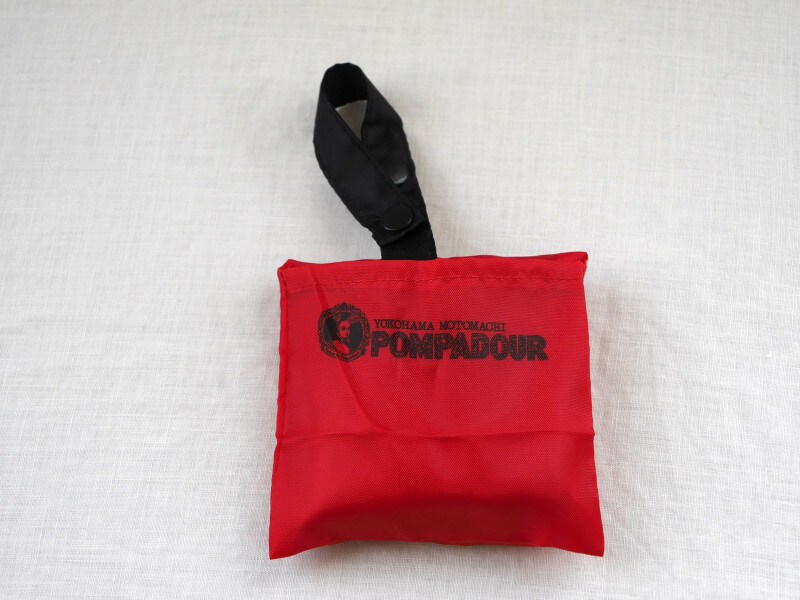 ポケットに収納すればトートバッグなどの持ち手に取り付け可能