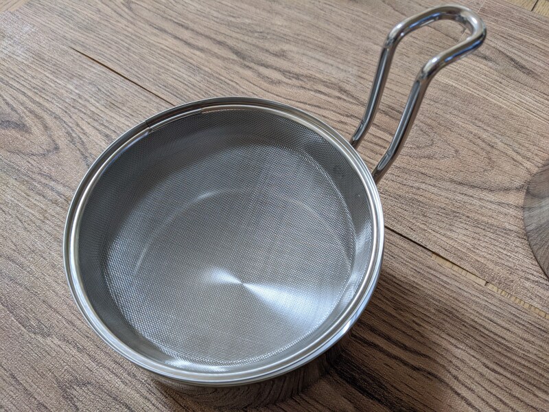 油切りにもろ過にも使える「油ターン」の網