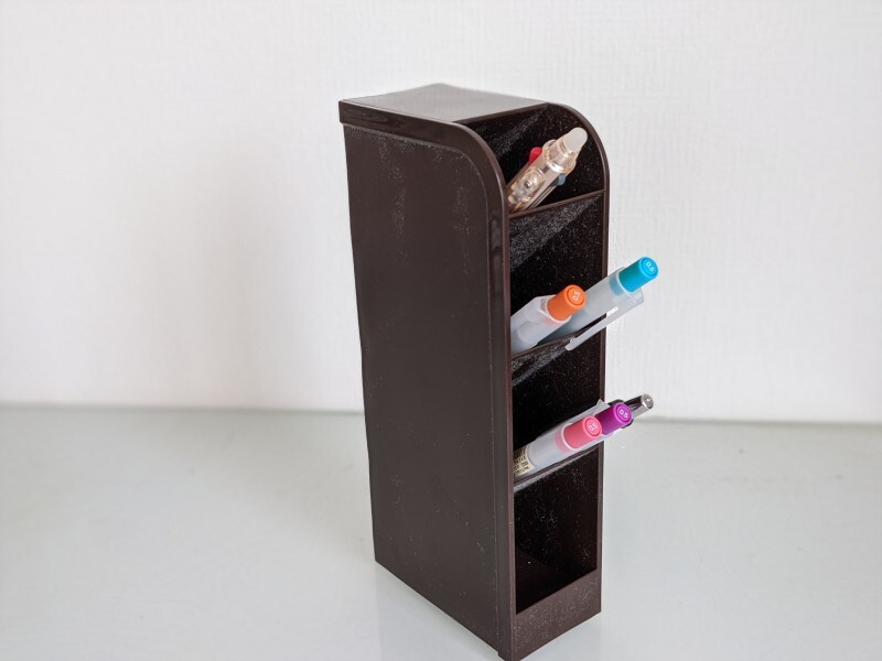 在宅ワークにおすすめ100円グッズペン立て