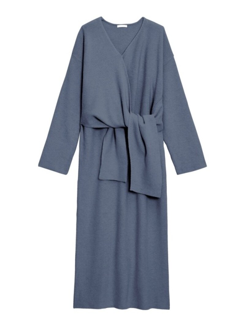 GU フロントリボンニットワンピース 2990円(税抜)