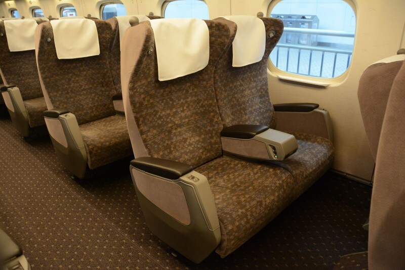 N700系のグリーン車車内