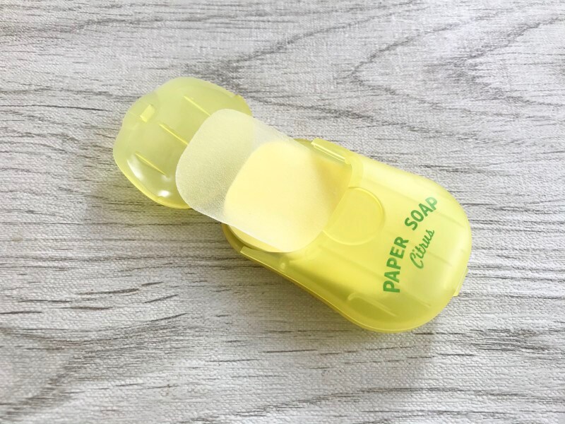 100円ショップの紙石鹸