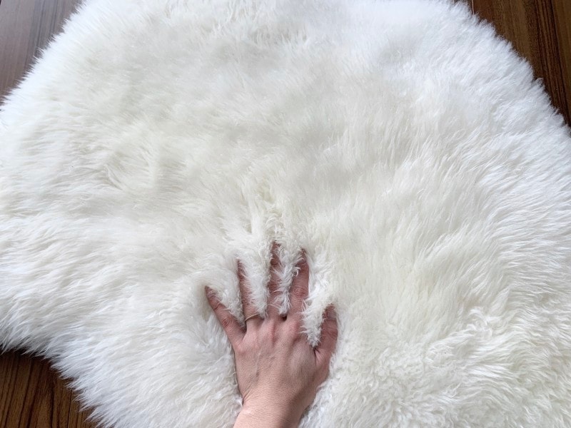 ムートンラグの手触りの良さの画像