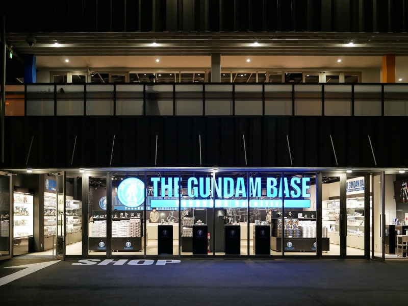 ガンダムベース ヨコハマ サテライトではここでしか手に入らないアイテムを多数販売(2020年11月30日撮影)