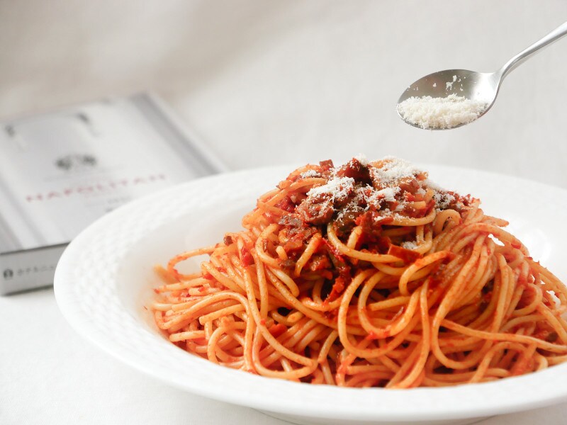 粉チーズをたっぷりとかけてどうぞ