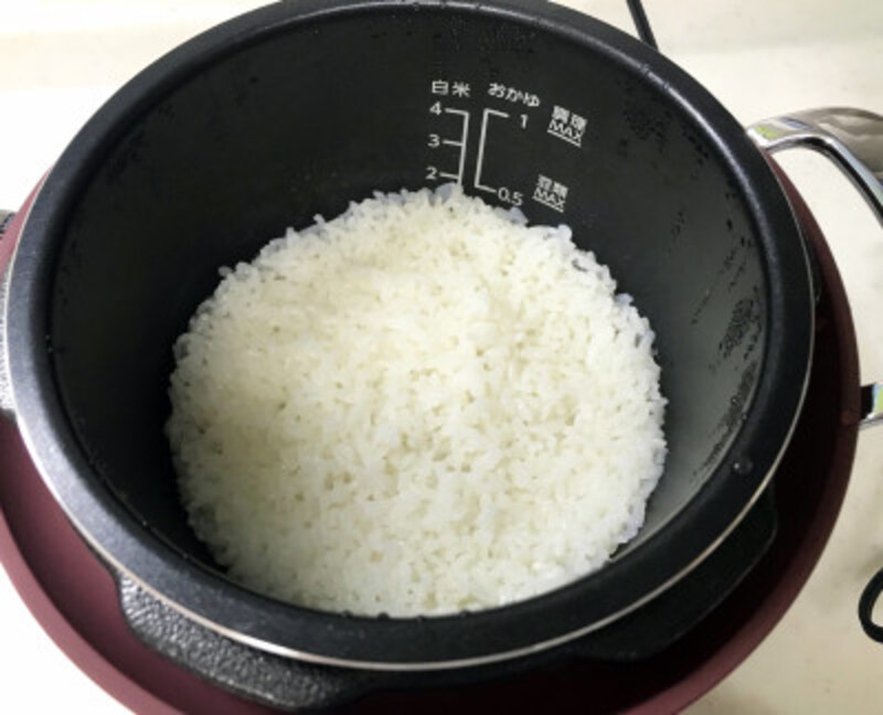 こちらは1合の白米を炊いたところ。最大4合まで炊けます