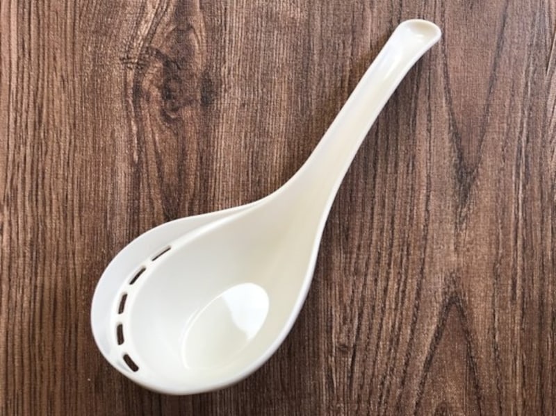 ダイソーおすすめ鍋料理用のれんげ