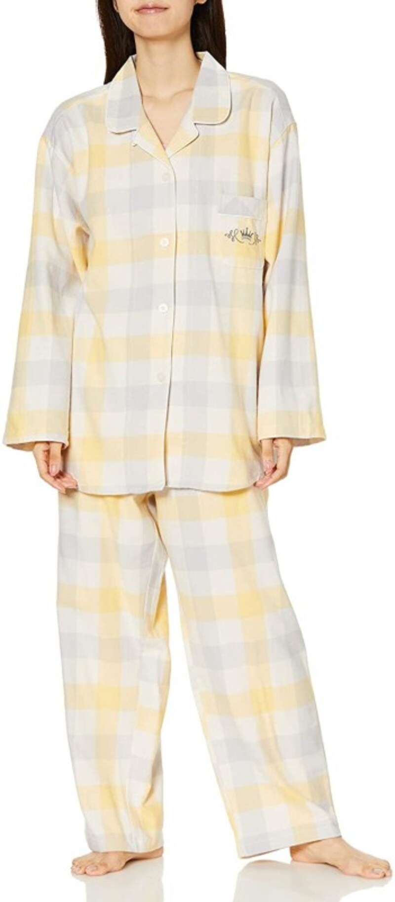 セシール「着心地も肌触りも心地よい起毛ビエラのシャツパジャマ」（出典：Amazon）