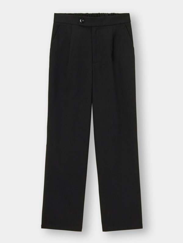 GU  タックストレートパンツ  1990円(税抜)