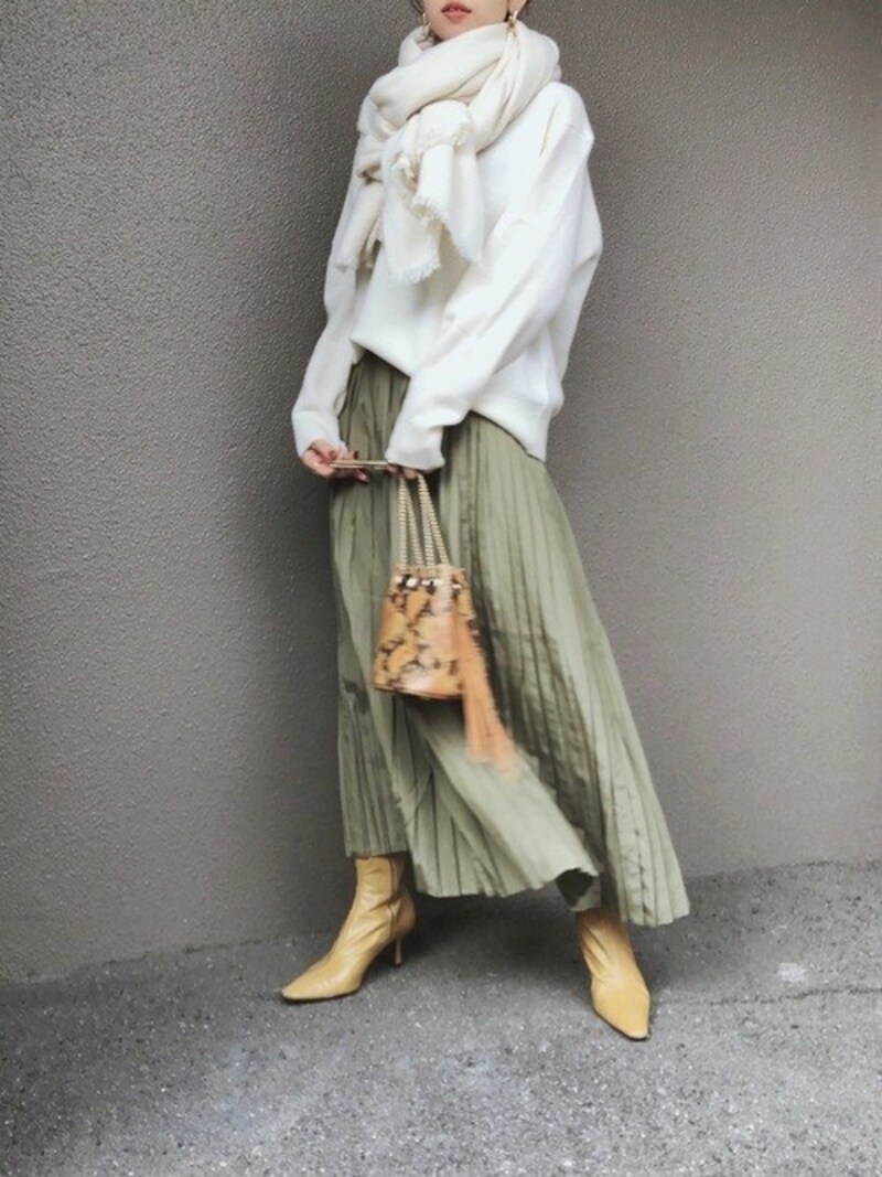 今っぽいおしゃれ感のあるライトグリーンは、冬でも春でもヘビロテ 出典:WEAR