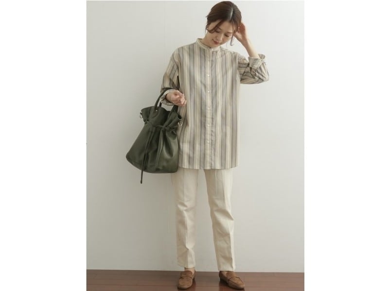 ストライプやセンタープレスなど縦のラインを意識して　出典：WEAR