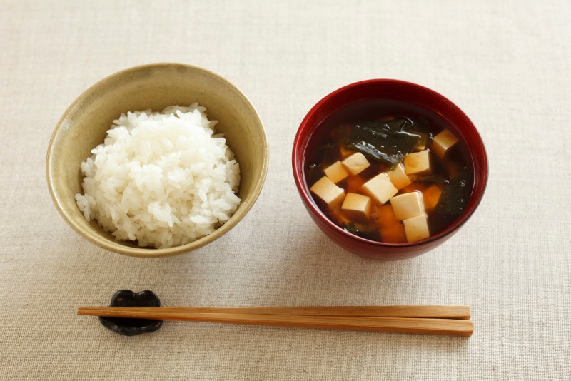 ごはんと味噌汁