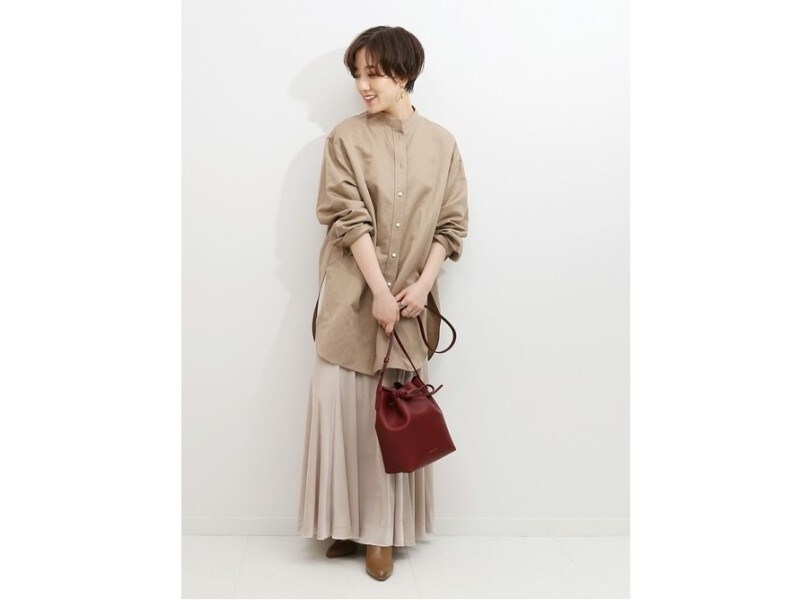 ワントーンコーデであか抜けた印象に  出典：WEAR