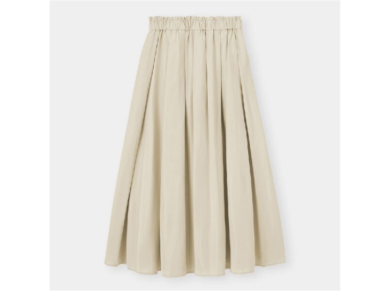 GU  タフタフレアロングスカート  1990円（税抜）