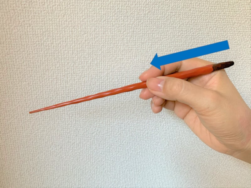 正しい箸の持ち方を簡単にマスターする方法3