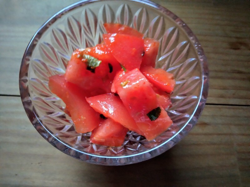 いくらでも食べられる、無限トマトともいえる味ですね。