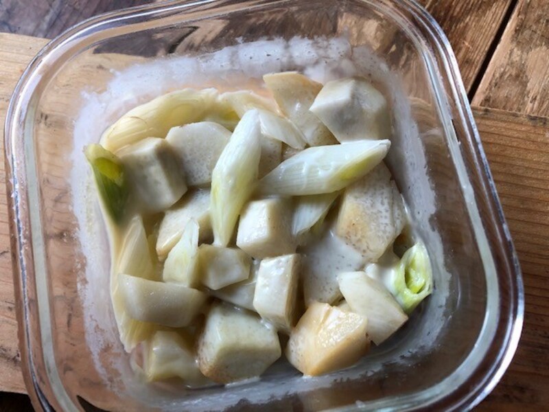 チーズがとろけて、チーズが絡んだ状態になっている