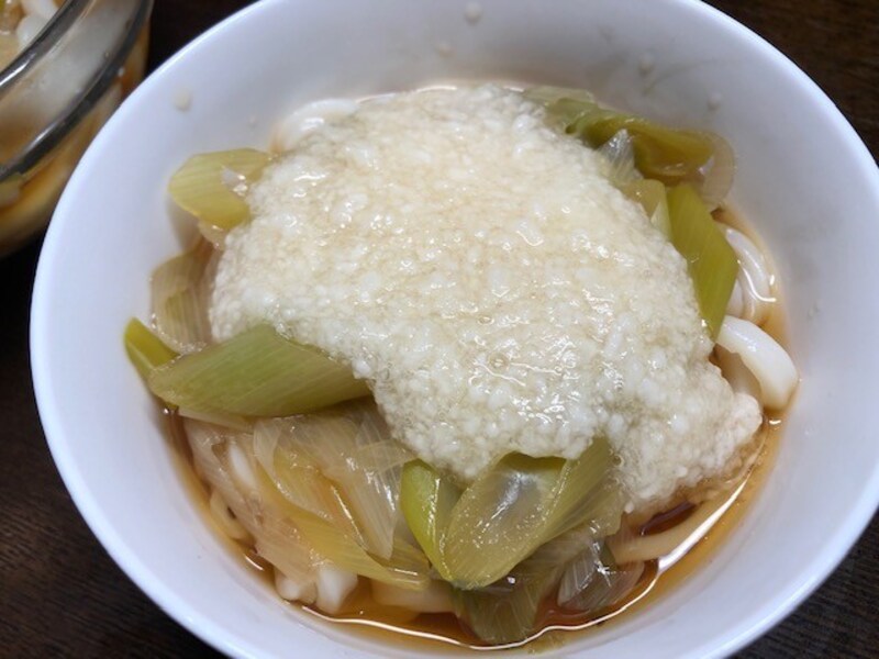 トロロをかけて出来上がり