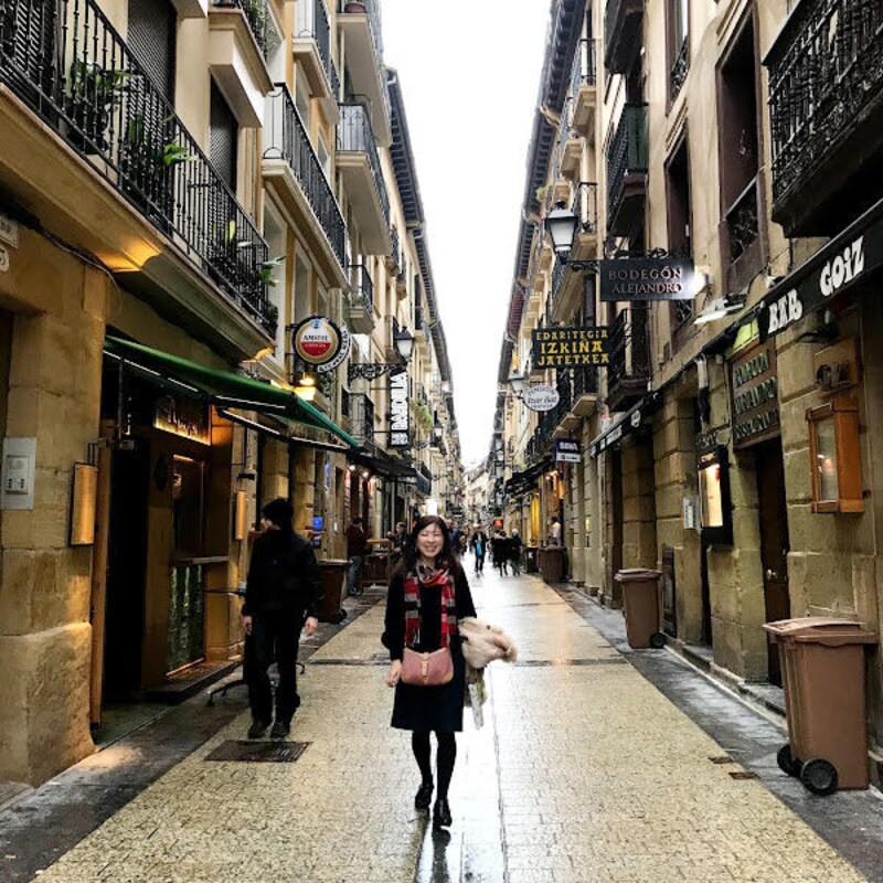 名店が建ち並ぶスペイン・バスク地方サンセバスチャンのバル街